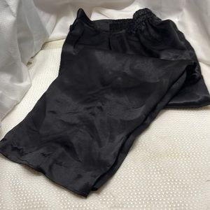 Samantha Lee Black Acetate (Satin Look) Pants. Size 16. W 26-28”, Inseam 29”-7